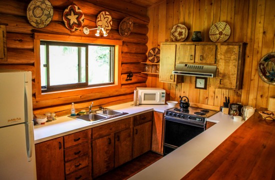 Hardie House Kitchen | Lodging in Dubois Wyoming | CM Ranch
